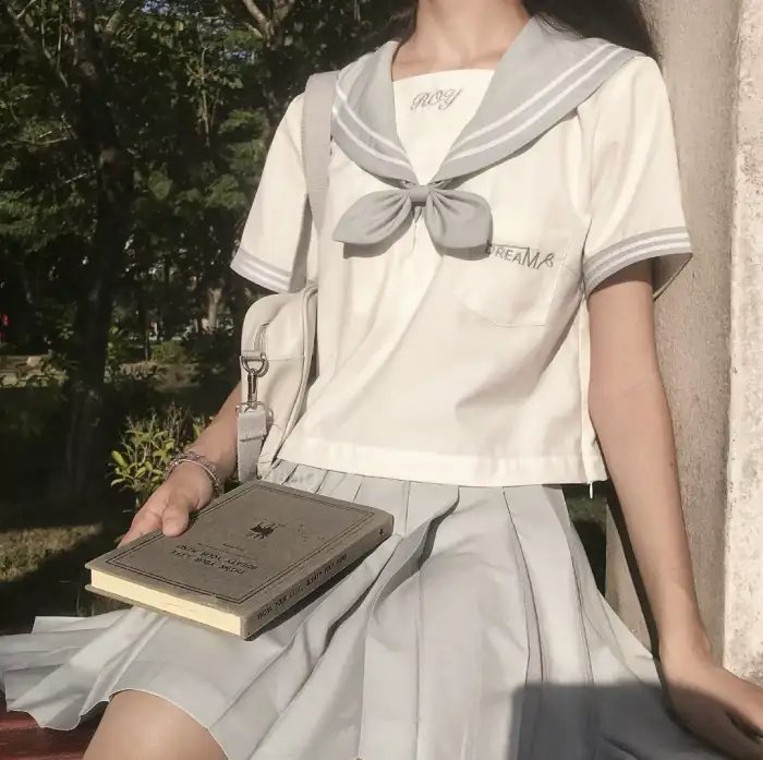 错爱经年人已远